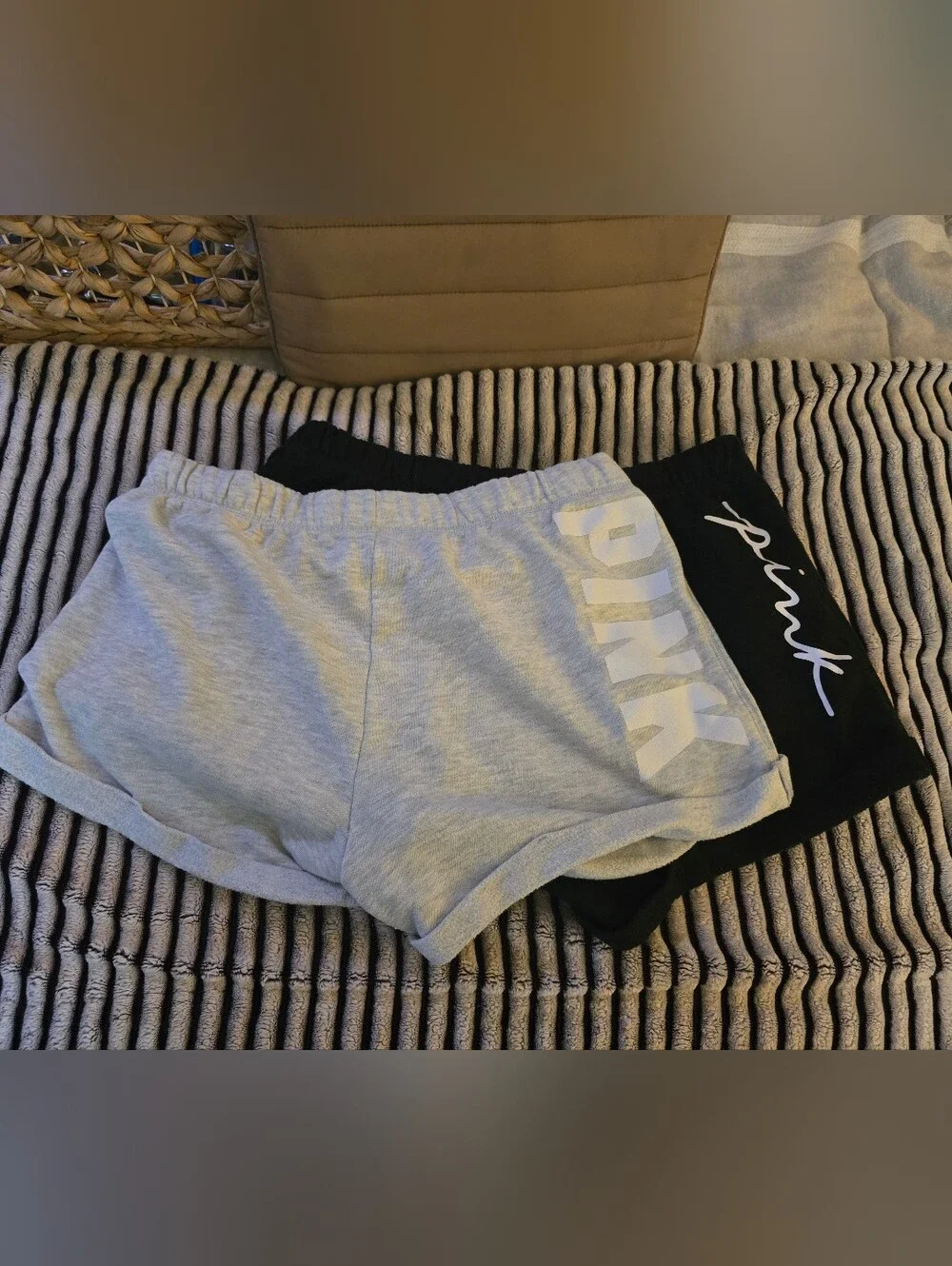 PINK VS (Set Of 2) Logo Lounge Shorts In Light Gray & Black